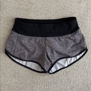 Lululemon Speed Up Low-Rise Lined Shorts 2.5" Size 2